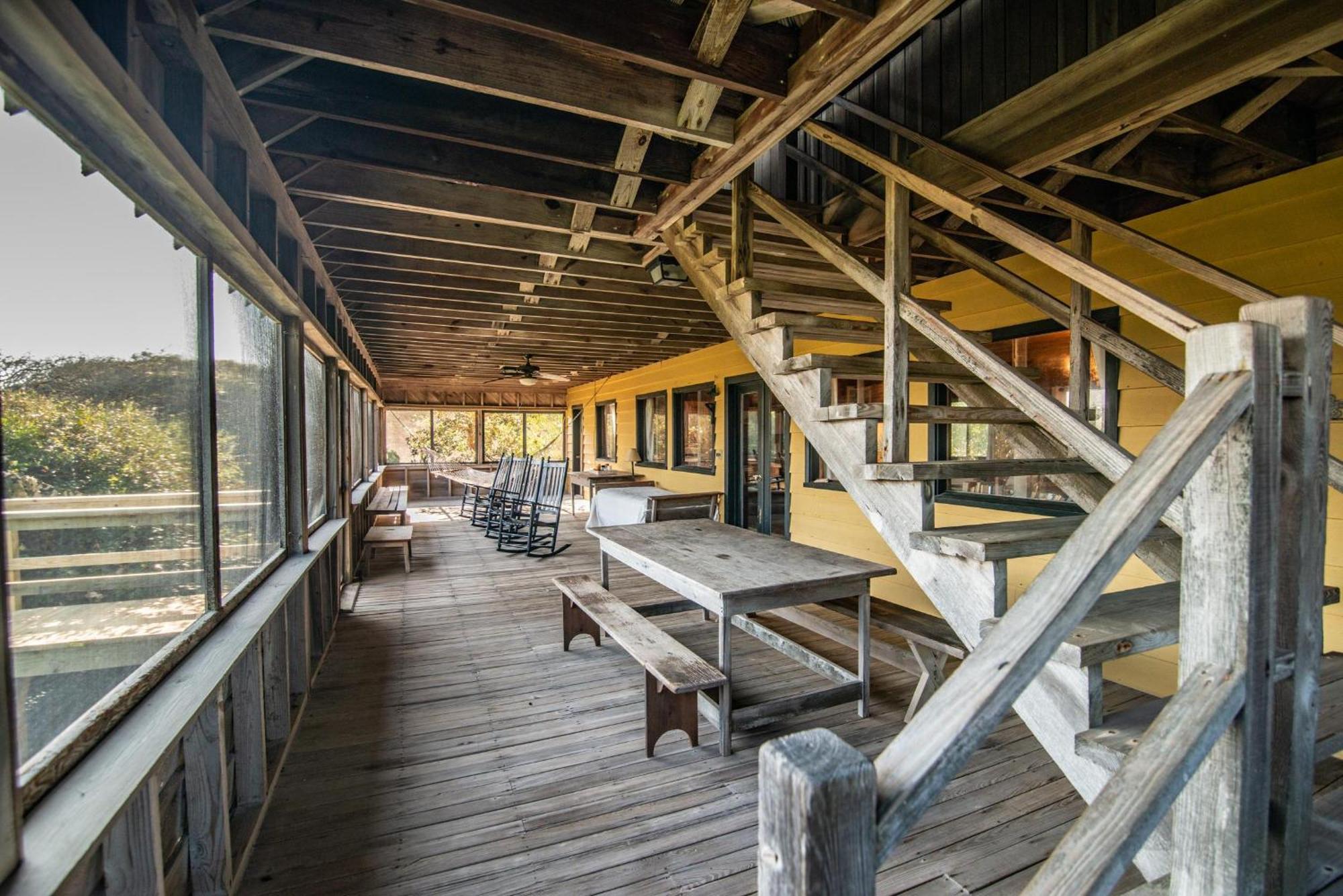 Ocean Breezes Historic Home With Creek Dock Полис-Айленд Экстерьер фото